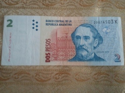 Argentina 2 pesos 2010, circulată foto