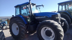 Tractor New Holland TM 150 foto