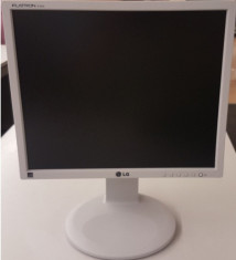 Monitor 19 inch LED, LG Flatron E1910, White foto