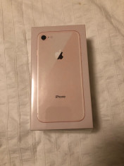 iPhone 8 SIGILAT foto