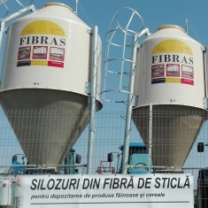 Silozuri din fibra de sticla ptr.stocare cereale/fainuri/seminte. foto
