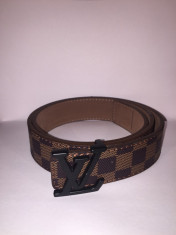 Curea Louis Vuitton foto