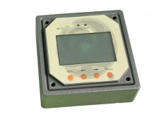 MT5, unitate cu display pentru control si setare MPPT foto