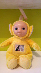 Jucarie plus Personaj Teletubbies, Laa Laa (galben), 33cm cu antenuta cu tot foto