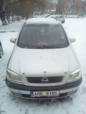 Opel Zafira foto