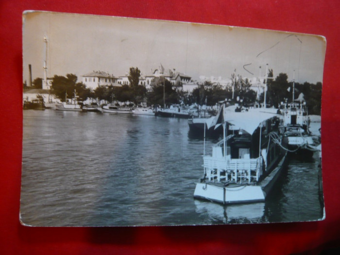 Ilustrata Tulcea -Vedere din Port circulat 1957