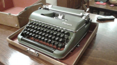 masina de scris olympia vintage foto