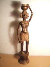 OFERTA , UNICAT RARITATE STATUIE / VECHE , TRIBALA , DIN BRONZ MASIV , AFRICA .