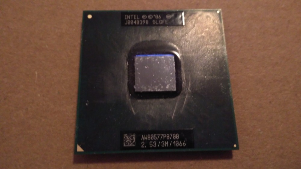 Procesor INTEL CORE 2 DUO P8700 SLGFE | arhiva Okazii.ro