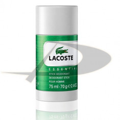 Lacoste Essential foto