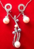 Set bijuterii dama- lantisor, cercei- placat cu aur ALB 18k , perle