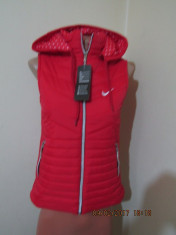 VESTA NIKE DOUA FETE -DAMA-MARIMI-XXL-PENTRU 60-65 KG foto