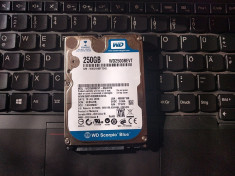 HDD Laptop 2.5&amp;quot; S-ATA WD Scorpio Blue 250GB Stare perfecta foto