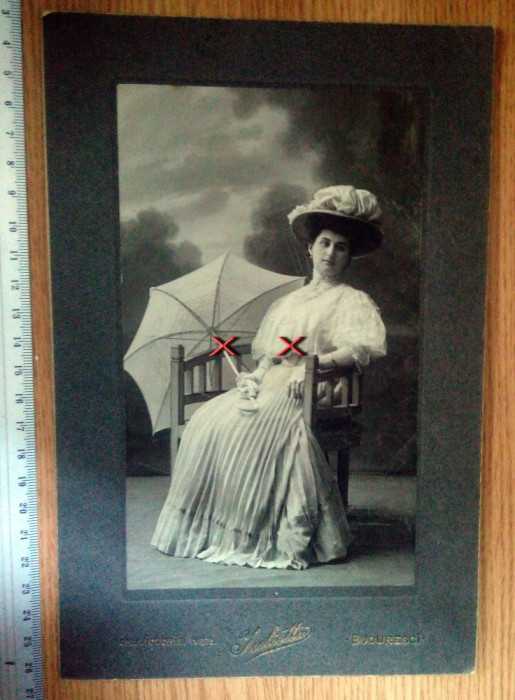 LOT 2 FOTOGRAFII VECHI CARTONATE DIM.MARE - FOTO JULIETTA BUCURESCI , ANII 1900