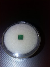 EMERALD_smarald verde 0.34 ct foto