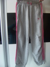 Pantalon treinig adidas original, pt. fete , marimea M,material bumbac. foto