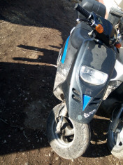 Scuter Piaggio 125 cc Nr telefon 0770273560 foto