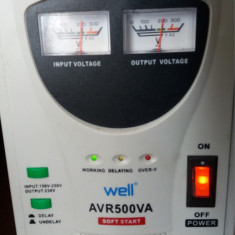 STABILIZATOR TENSIUNE WELL AVR 500 VA ,FUNCTIONEAZA