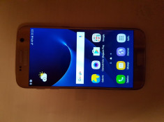 Samsung Galaxy S7 Gold foto