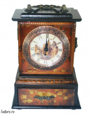 ceas de masa din lemn foto