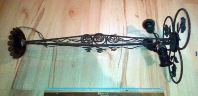 LAMPA / LUSTRA/ VINTAGE ANII 70 - CONFECTIONATA DIN FIER FORJAT , 3 FASUNGURI foto