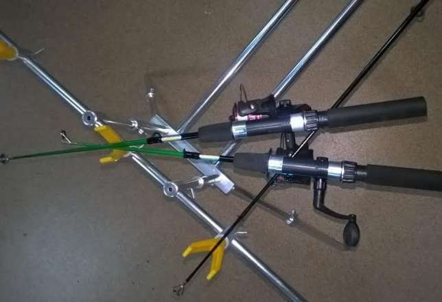 Lanseta pentru copii bat telescopic si mulineta cu fir | arhiva Okazii.ro