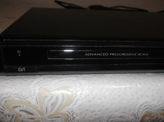 DVD PLAYER CU TOATE ACCESORIILE!!!!!!!!!!!! foto