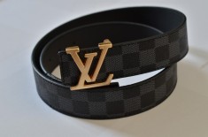 Curea Louis Vuitton foto