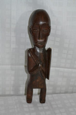 Statueta din lemn arta africana foto