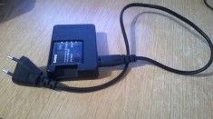 INCARCATOR CASIO BC-60L +BATERIE NP-60 PERFECT FUNCTIONALE foto