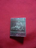 Insigna -Cupa Atletism a ziarului Izvestia URSS 1970 , metal si email , h=3,2cm