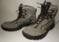 Ghete bocanci LOWA GoreTex XCR si piele (39.5) cod-173758 foto