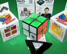 Competitional Moyu LingPo - Cub Rubik 2x2x2 + Stand pt. cub Gratuit foto