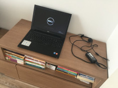 Laptop Dell foto