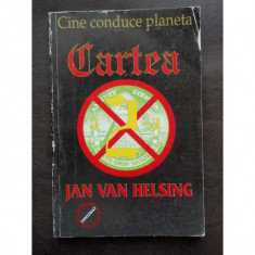 CINE CONDUCE PLANETA CARTEA A 2-A - JAN VAN HELSING foto