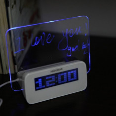 Ceas LED cu USB HUB si afisare mesaj fluorescent foto