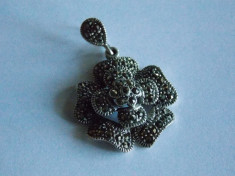 Pandant de argint floare cu marcasite -372 foto