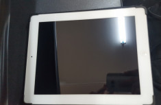 iPad 3 (alb) Wi-Fi + 4G 16 GB impecabil--pret foarte mic. foto
