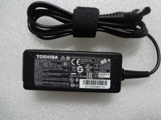 Incarcator original Toshiba 19V 2.37A 45W foto