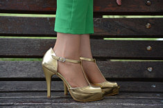Sanda clasica tip pantof cu platforma, piele ecologica aurie (Culoare: AURIU, Marime: 38) foto