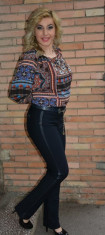 Pantalon modern de culoare bleumarin, model lung cu croi tineresc (Culoare: BLEUMARIN, Marime: 44) foto