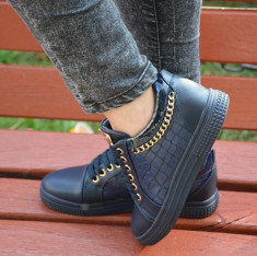 Pantof confortabil de nuanta bleumarin cu insertie de lant auriu (Culoare: BLEUMARIN, Marime: 41) foto