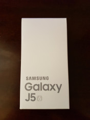 Samsung Galaxy J5 16GB, 2016. SIGILAT, GARANTIE cu factura, never opened, gold foto