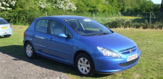 Dezmembrez Peugeot 307 HDI an 2004 foto