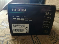 Vand aparat foto Fujifilm FinePix S8600 foto