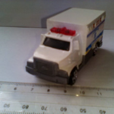 bnk jc Matchbox - Ambulance MB679