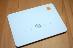 ROUTER 3G WIRELESS HUAWEI B560 CODAT IN RETEAUA ORANGE foto