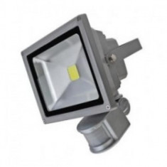 Proiector led 10w cu senzor foto