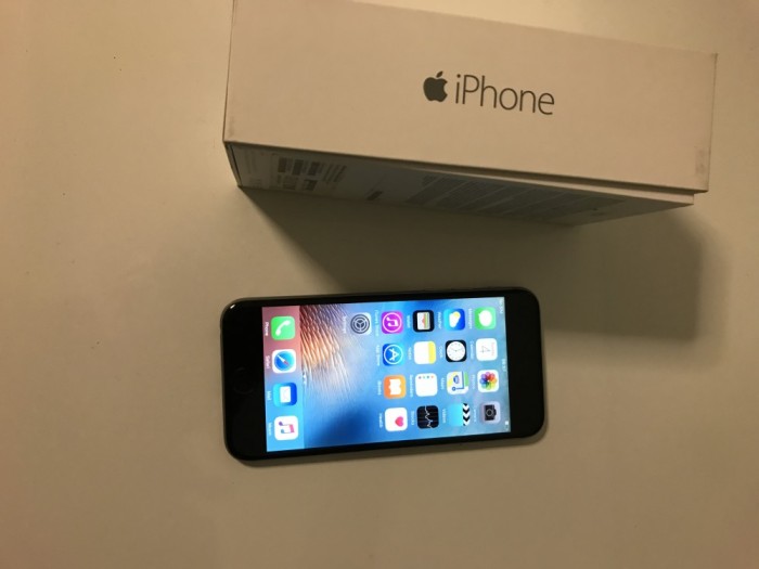 iPhone 6 = space grey 64 GB - poze reale ! OKAZIE DE PRET foto mare iPhone 6 = space grey 64 GB - poze reale ! OKAZIE DE PRET foto mare