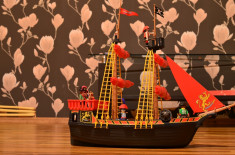 Playmobil Pirates Corabia piratilor si Insula piratilor foto